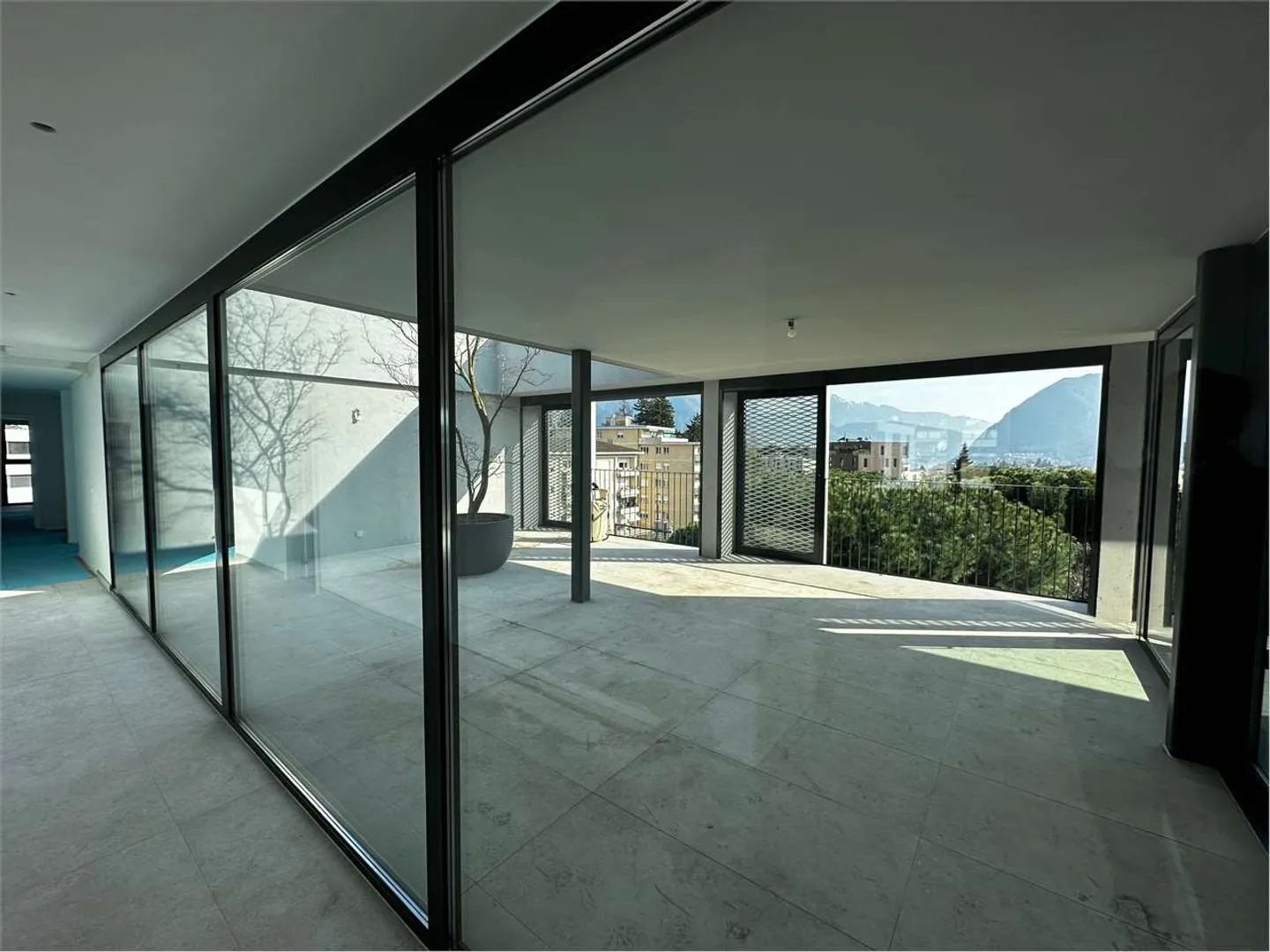 Penthouse for sale - Photo 7 of 14