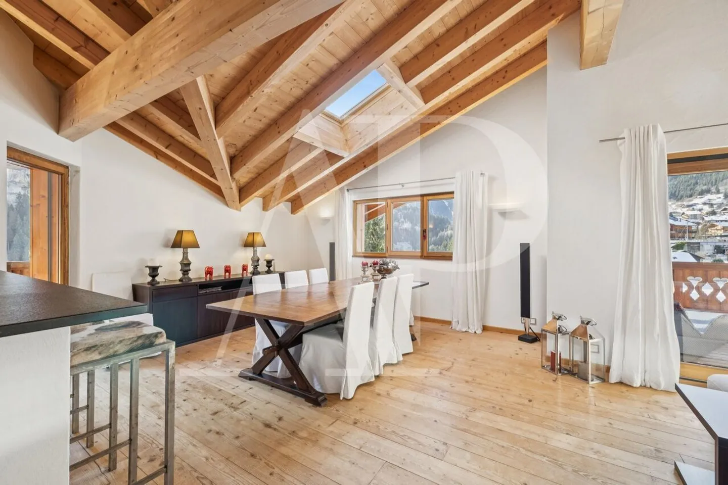 Appartement alpin-chic d'exception - Photo 4 sur 12