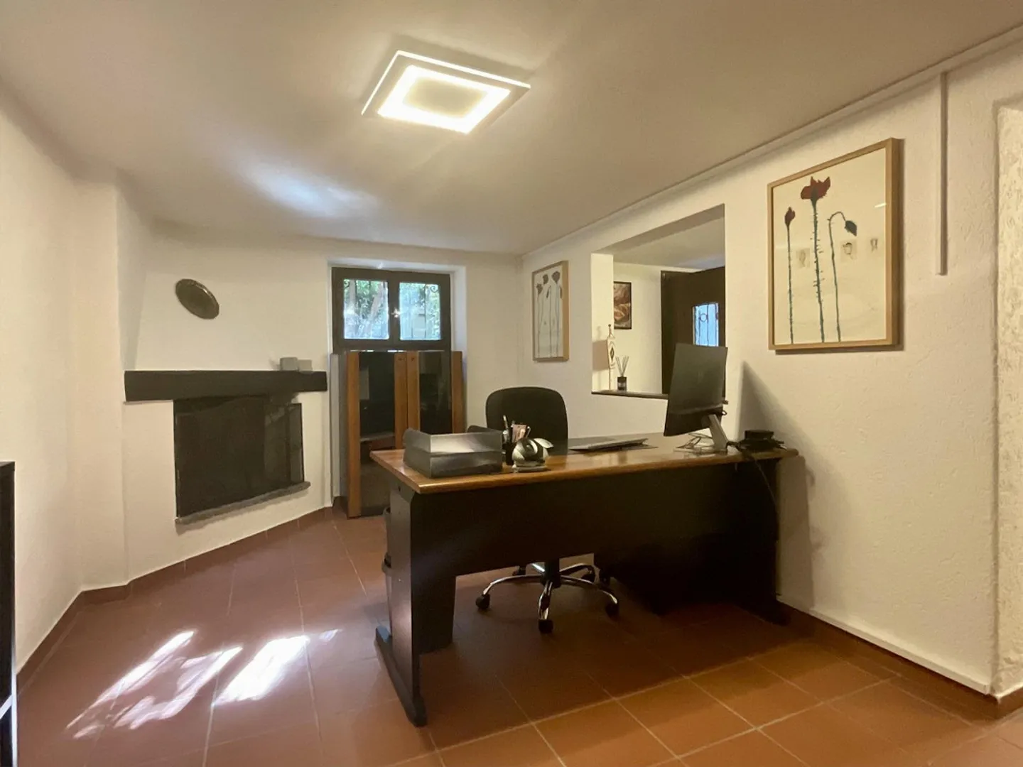 BELLINZONA - GRANDE CASA UNIFAMILIARE IN POSIZIONE CENTRALE - Foto 7 di 10