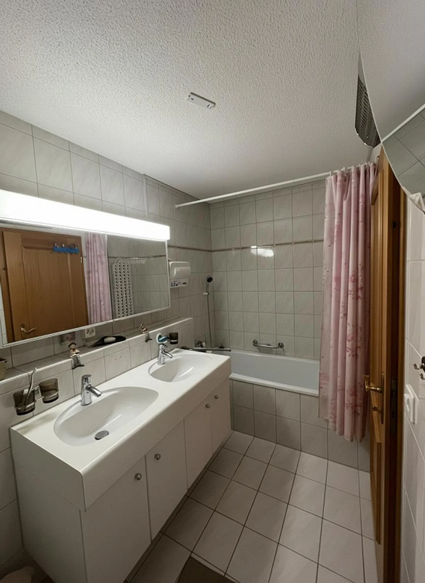 Charmantes Familienhaus in Remetschwil - Foto 17 von 23