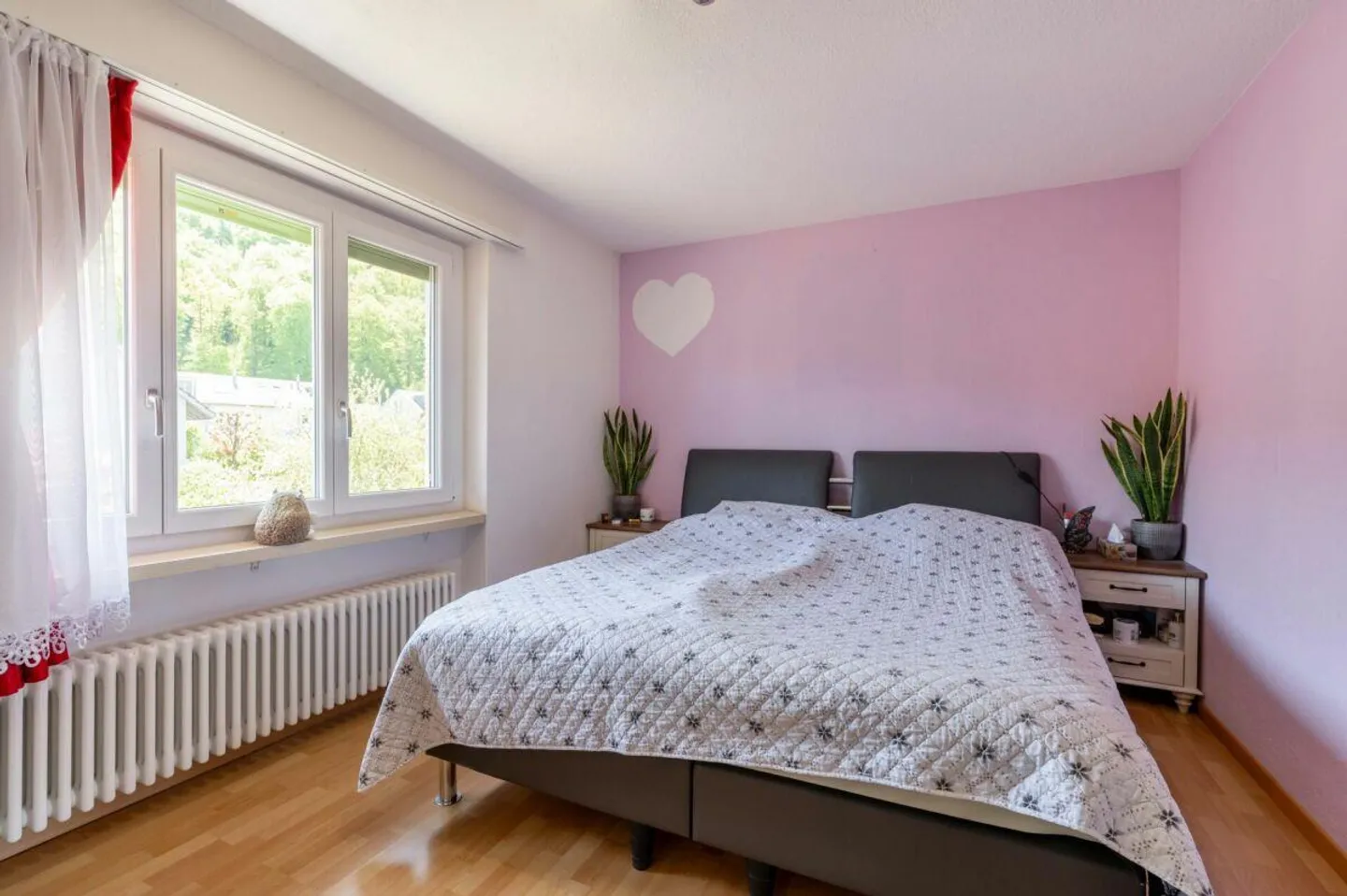 Casa bifamiliare con due appartamenti di 4 stanze ben tenuti e un... - Foto 11 di 18