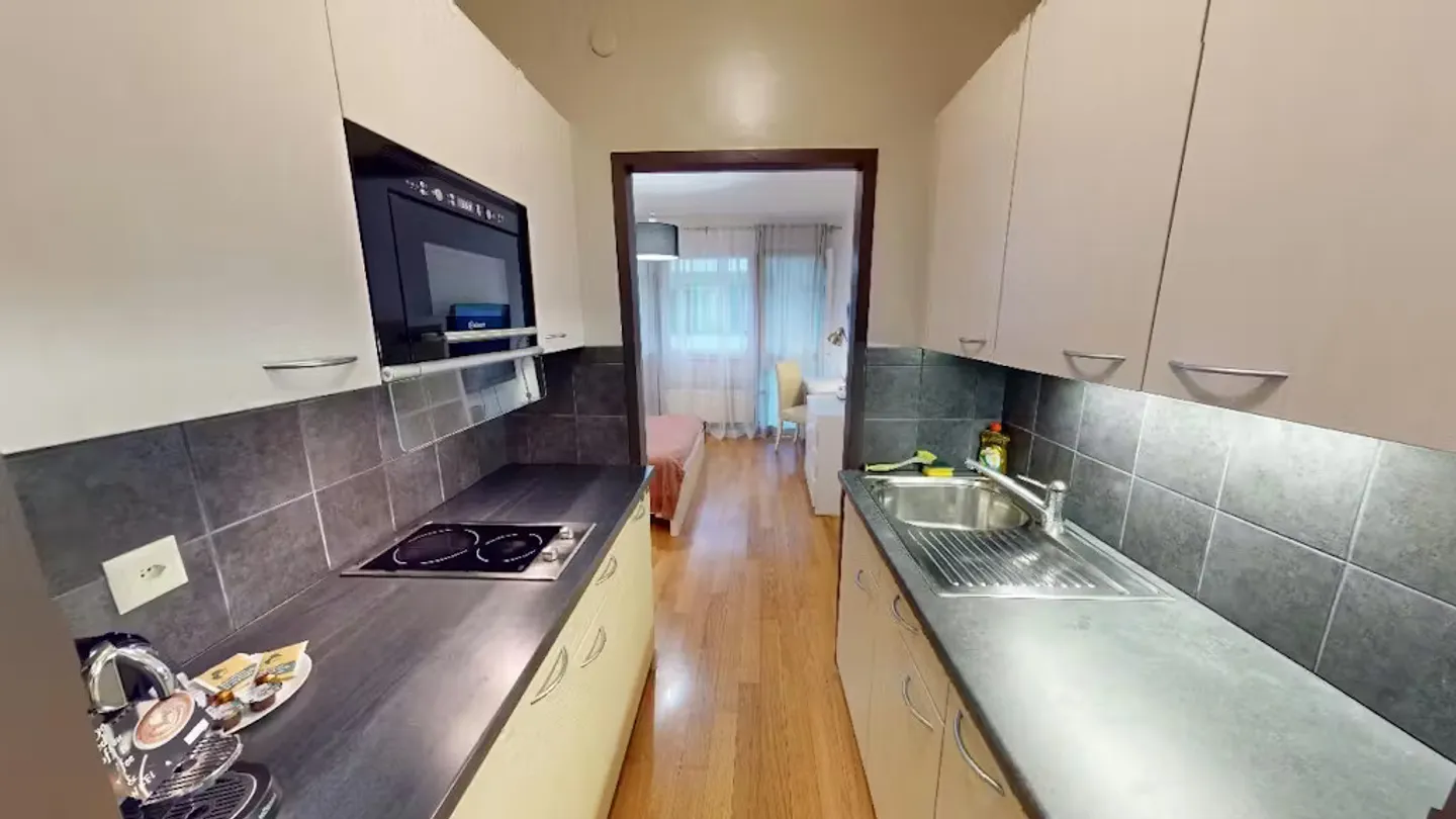 Apartment for rent - Photo 4 of 6