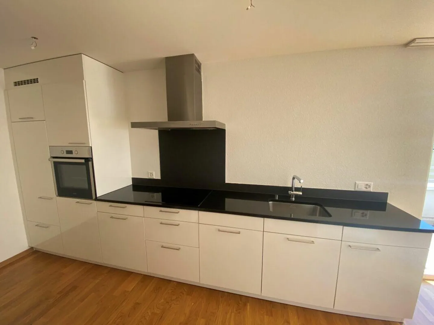 Bright 2.5 Room Attic Apartment with Spacious Terrace for Rent - Photo 1 of 8