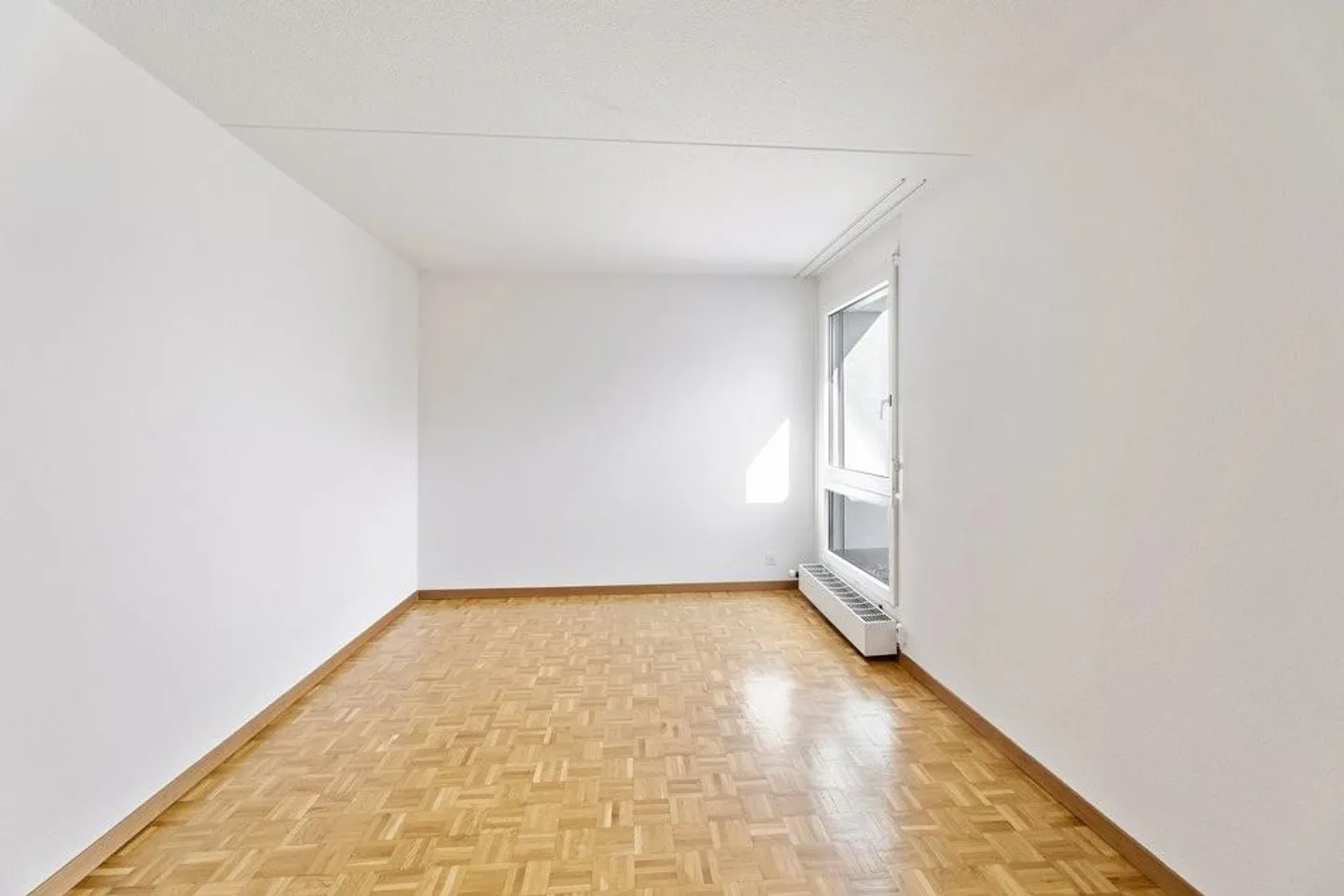 Spacious penthouse apartment on Grabenstrasse 7! - Photo 5 of 6