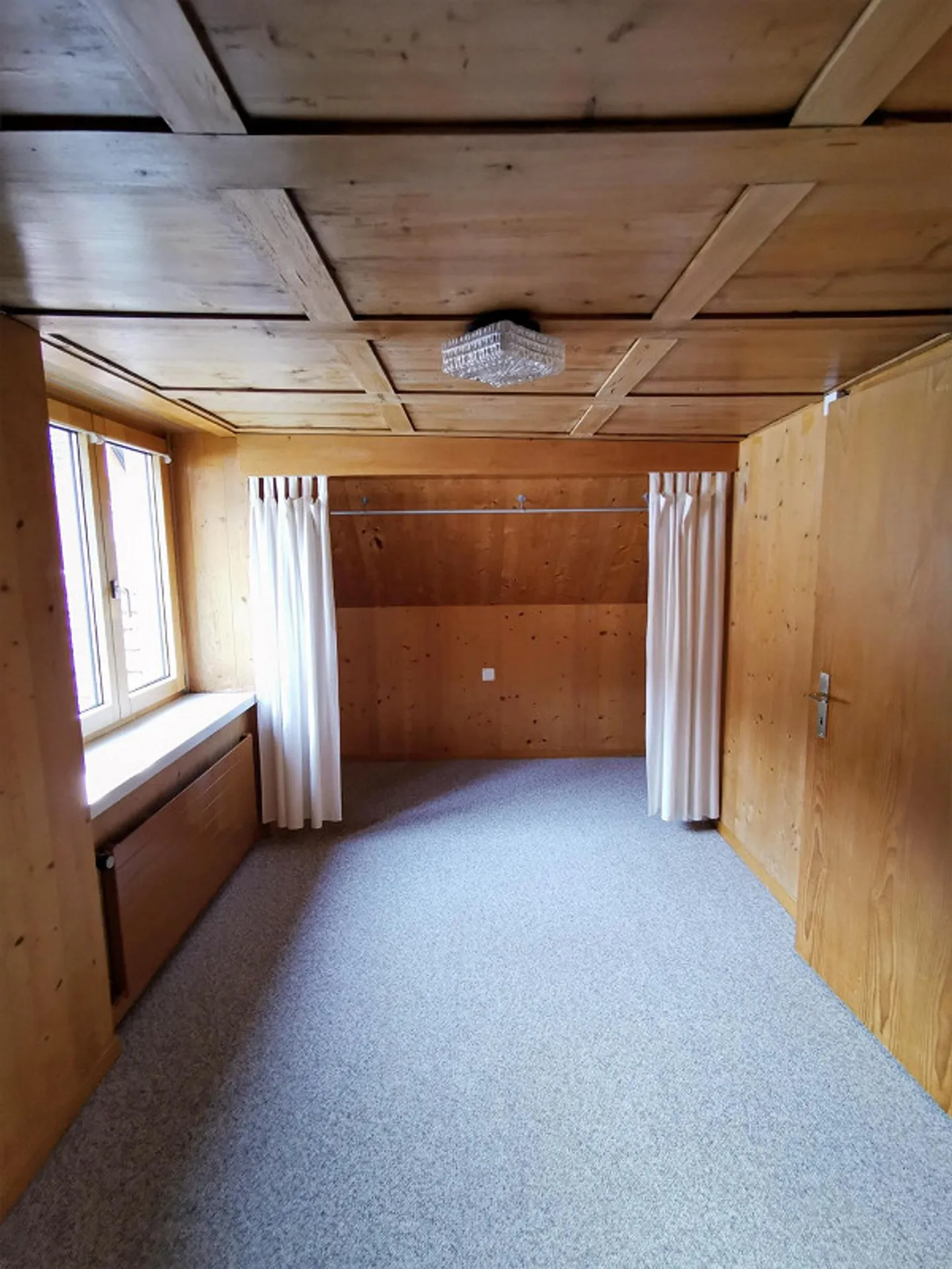 Charming 4.5-room apartment with plenty of storage space in Oberterzen - Photo 9 of 13