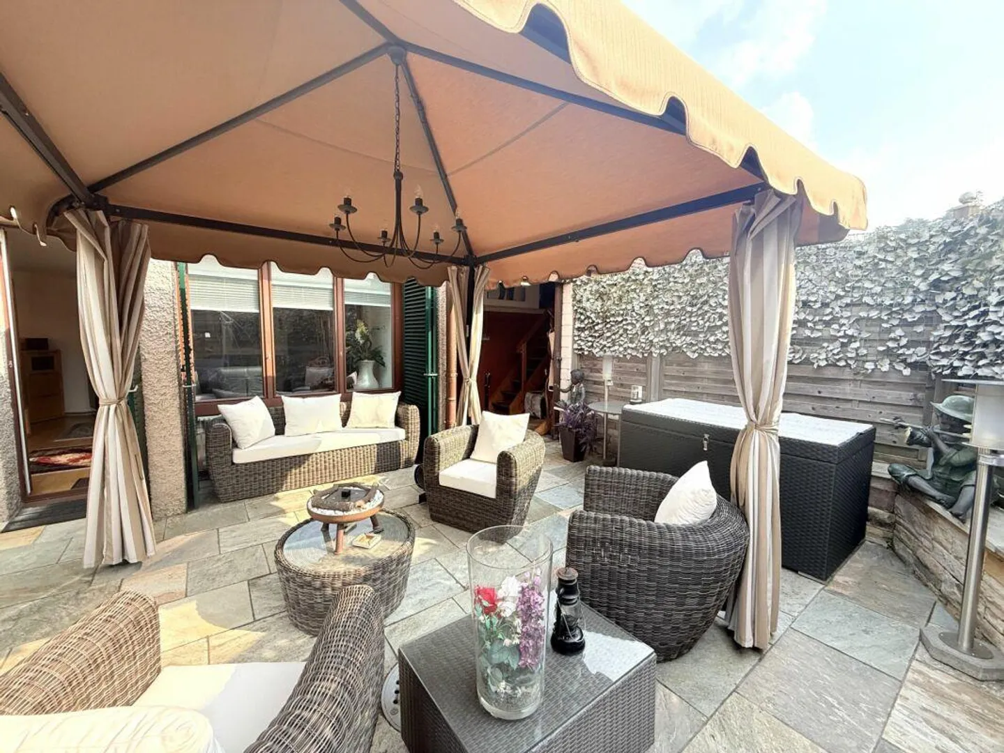 Aussergewöhnliches Haus mit Spa - Foto 9 von 9