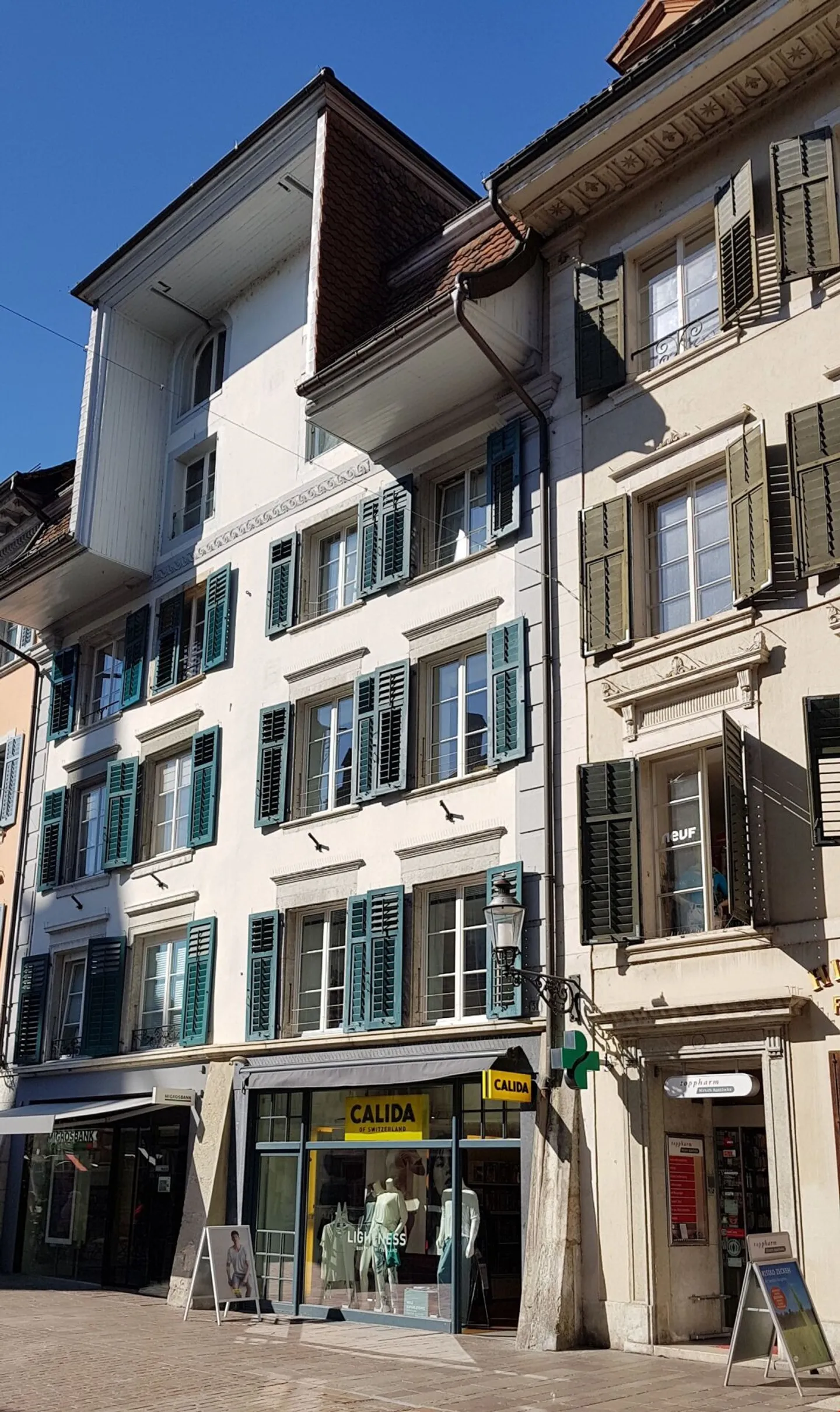 Modern Old Town Apartment - Photo 9 of 9