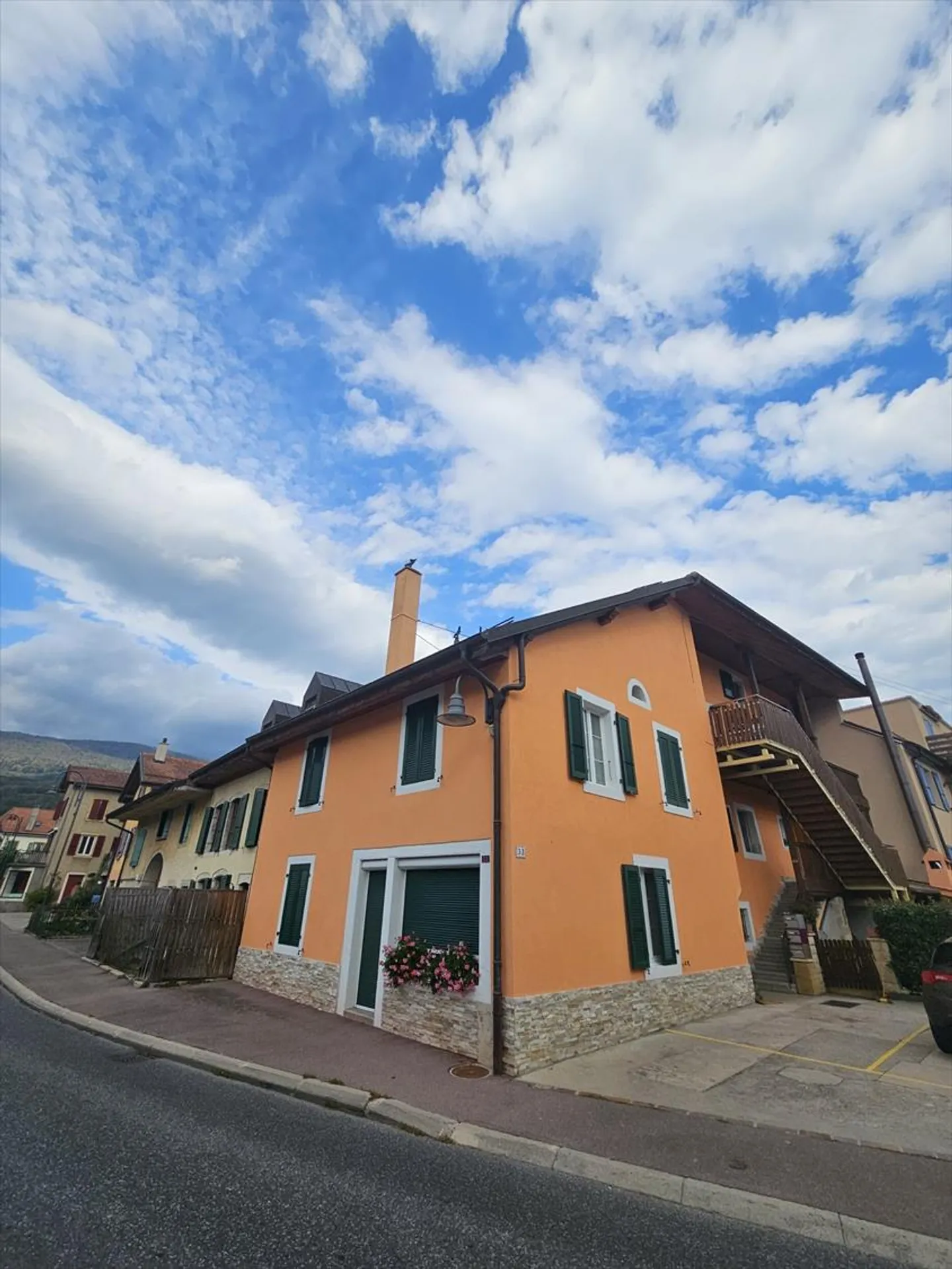 Appartamento con 4,5 stanze in mansarda con charme - Foto 1 di 8