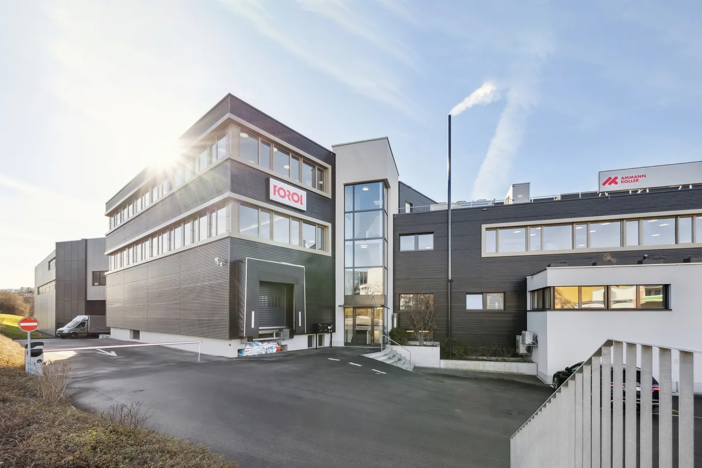 Geräumige Gewerbefläche in Gossau - Foto 1 von 7