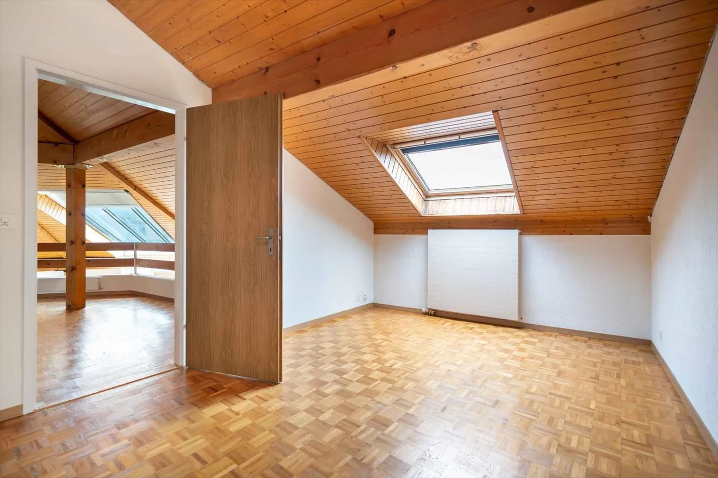 Obergeschoss 4.5 Zimmer - Foto 7 von 10