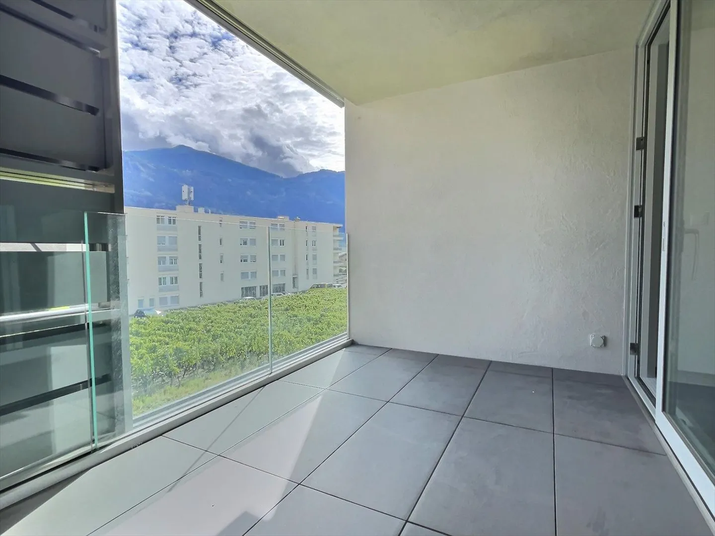 Maisonette moderna e atipica - 4,5 camere - Foto 10 di 13
