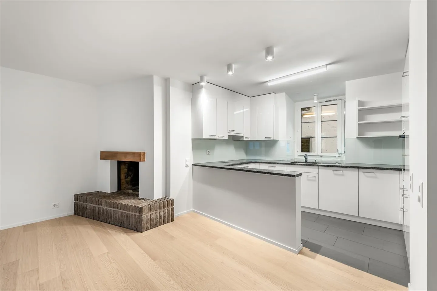 Appartement à louer - Photo 2 sur 10