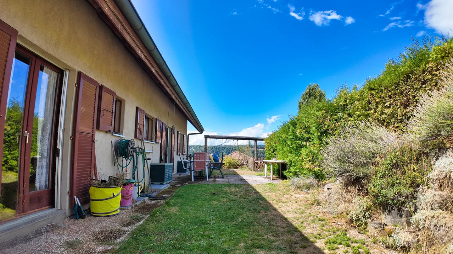 Villa indipendente con 2 appartamenti a Seigneux / VD - Foto 5 di 29