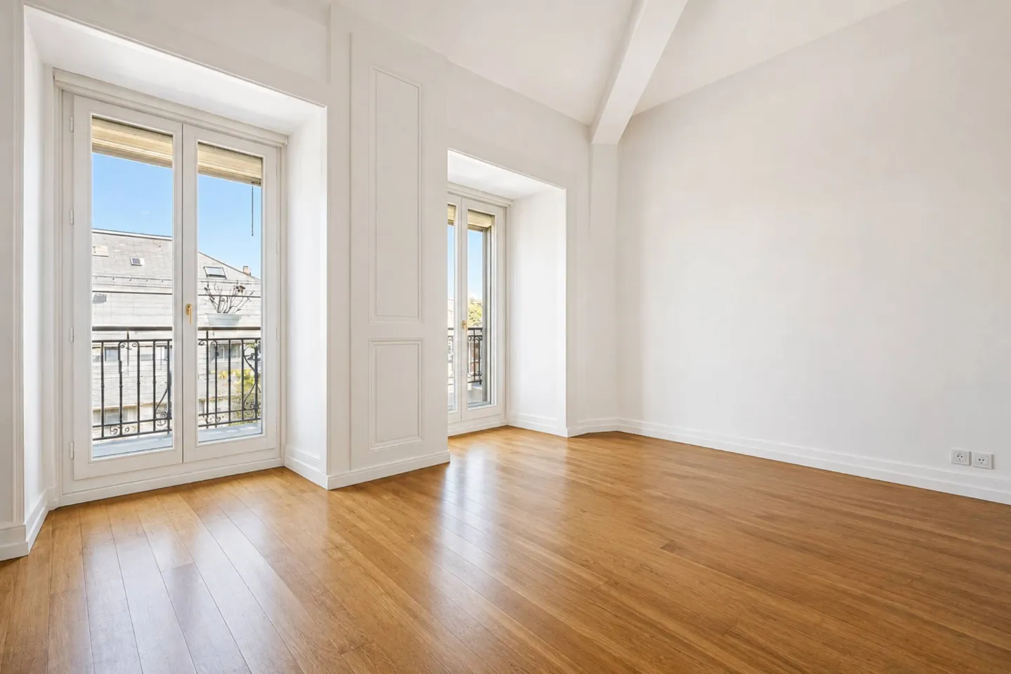 Apartment from the early 20th century in the heart of the city - Photo 6 of 10