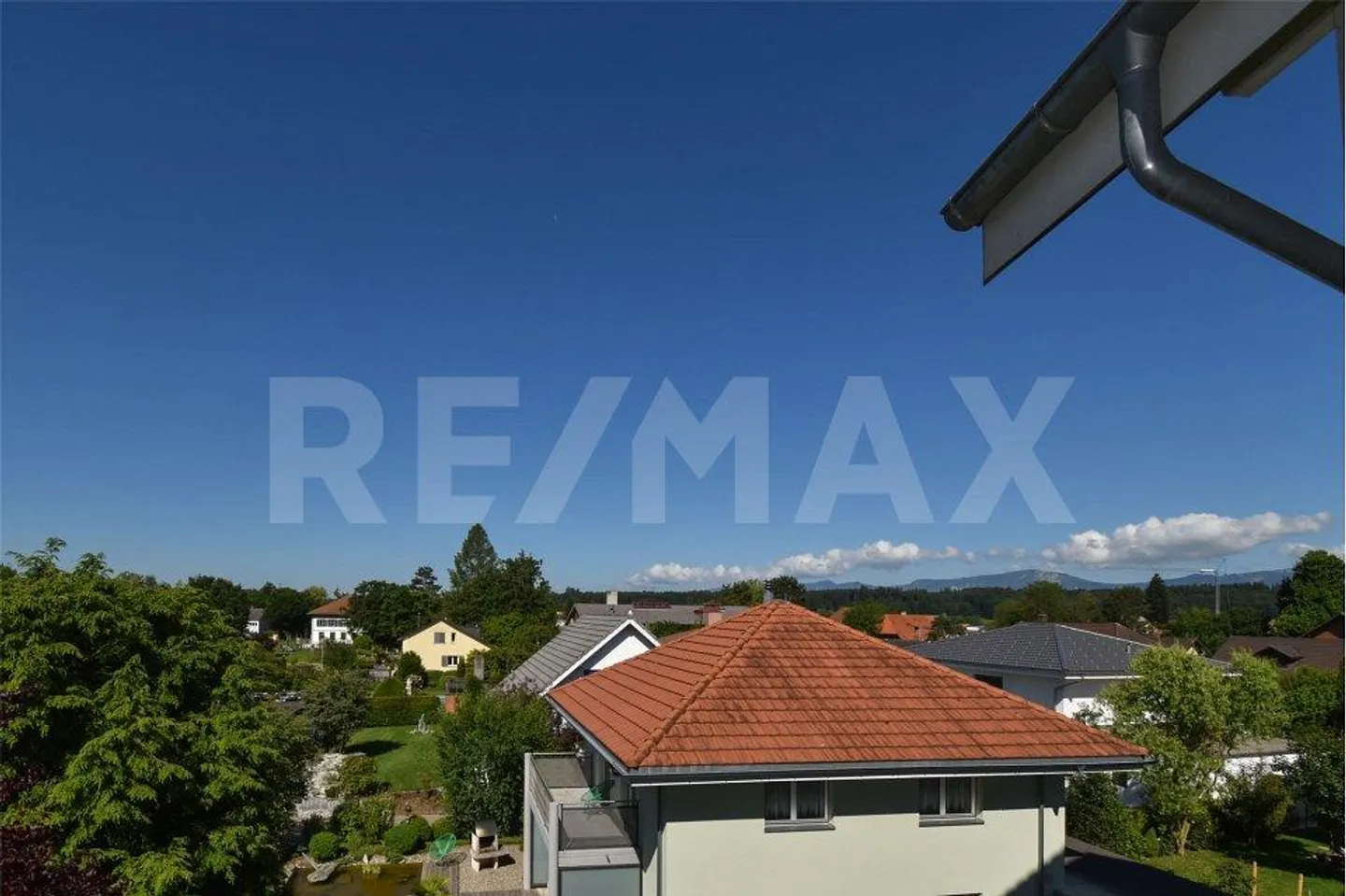 High-quality 4½ room apartment, bright, contemporary and well-kept - Photo 8 of 10