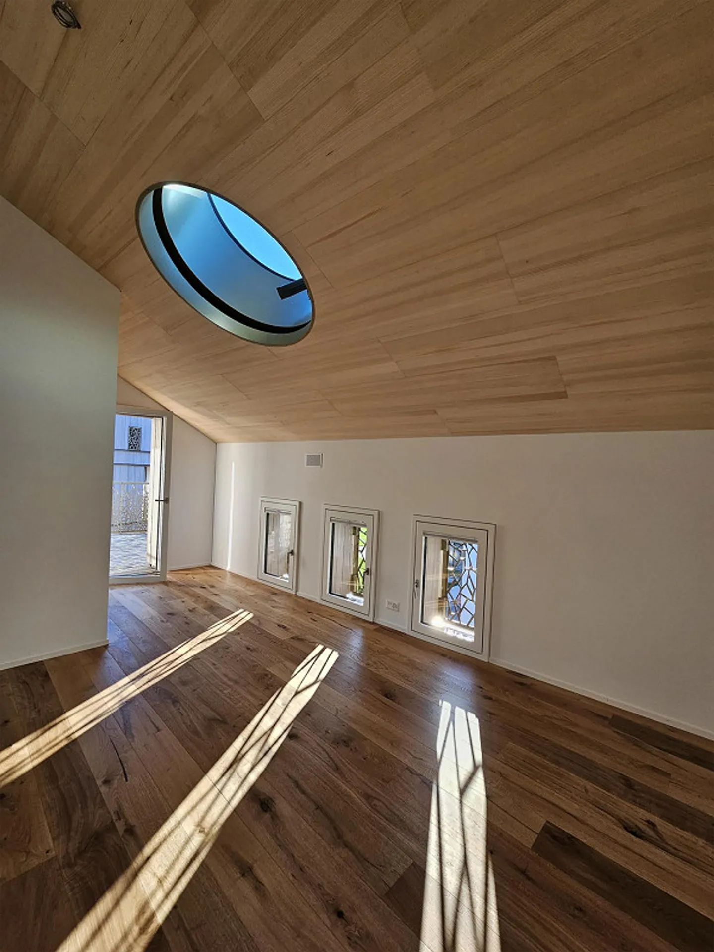 Luxus-Attika-Wohnung in Schwyz - Foto 3 von 7