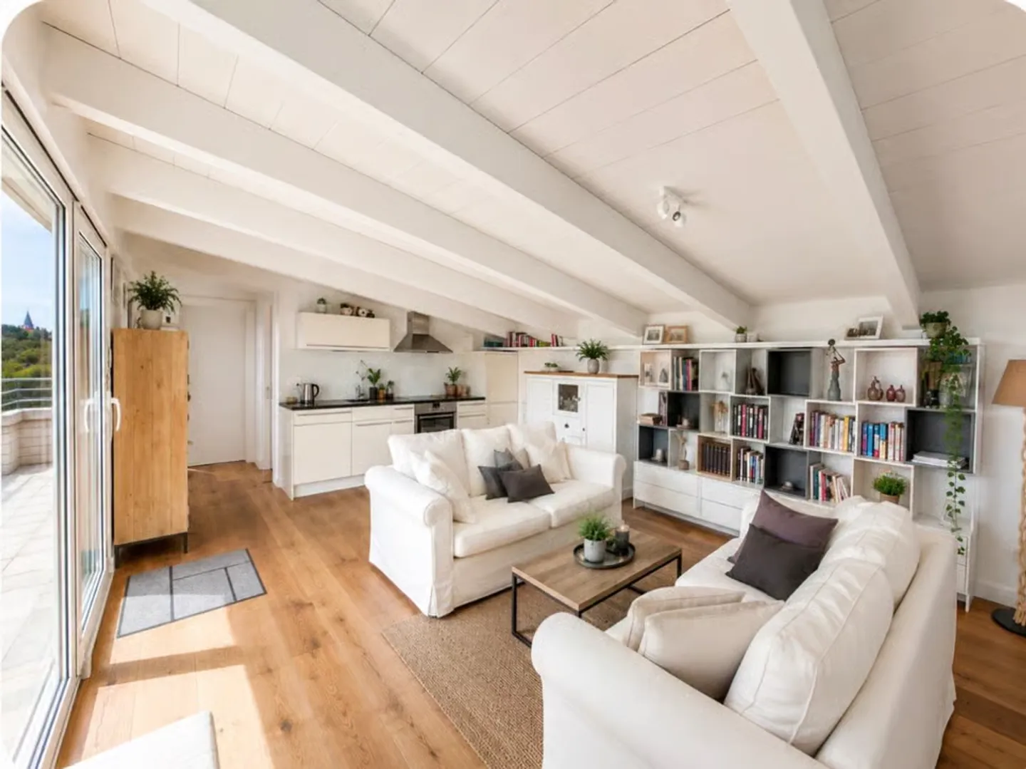 SUPERBE 4.5 PIÈCES AVEC GRAND BALCON + STUDIO INDÉPENDANT EN OPTION À ROSSENS (F - Photo 5 sur 7