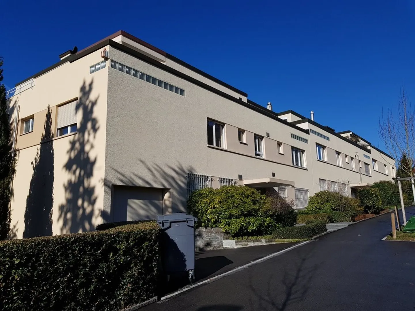 Einstellplatz in Höngg - Foto 1 von 1