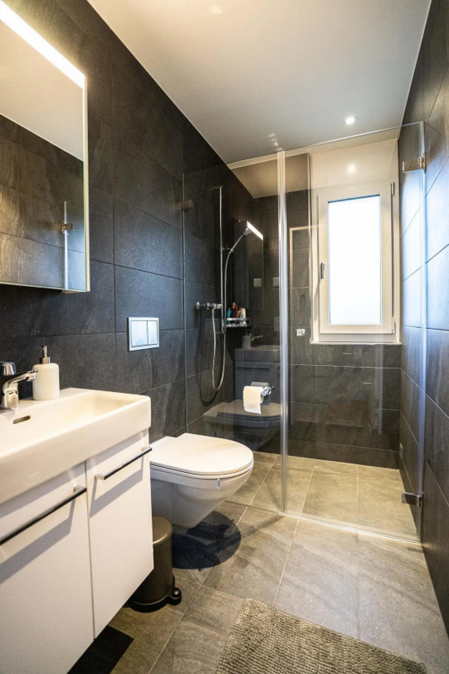 Moderne 4.5 Zimmerwohnung in Horgen - Foto 3 von 8
