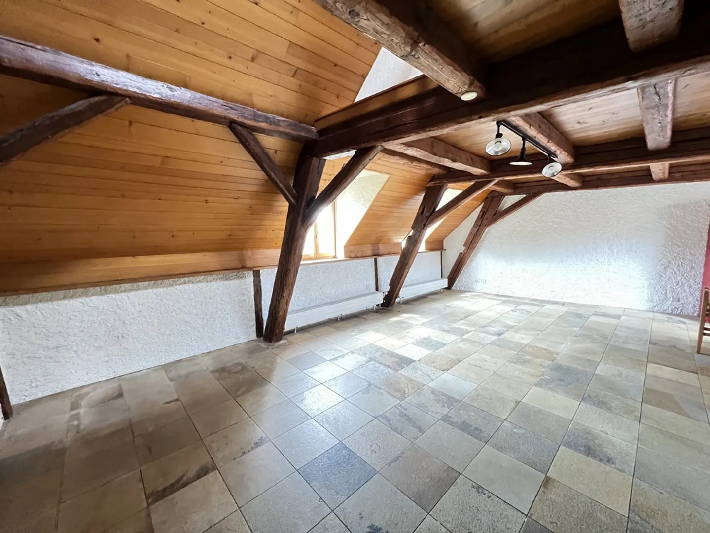 Edificio misto 4 stanze - Foto 6 di 8