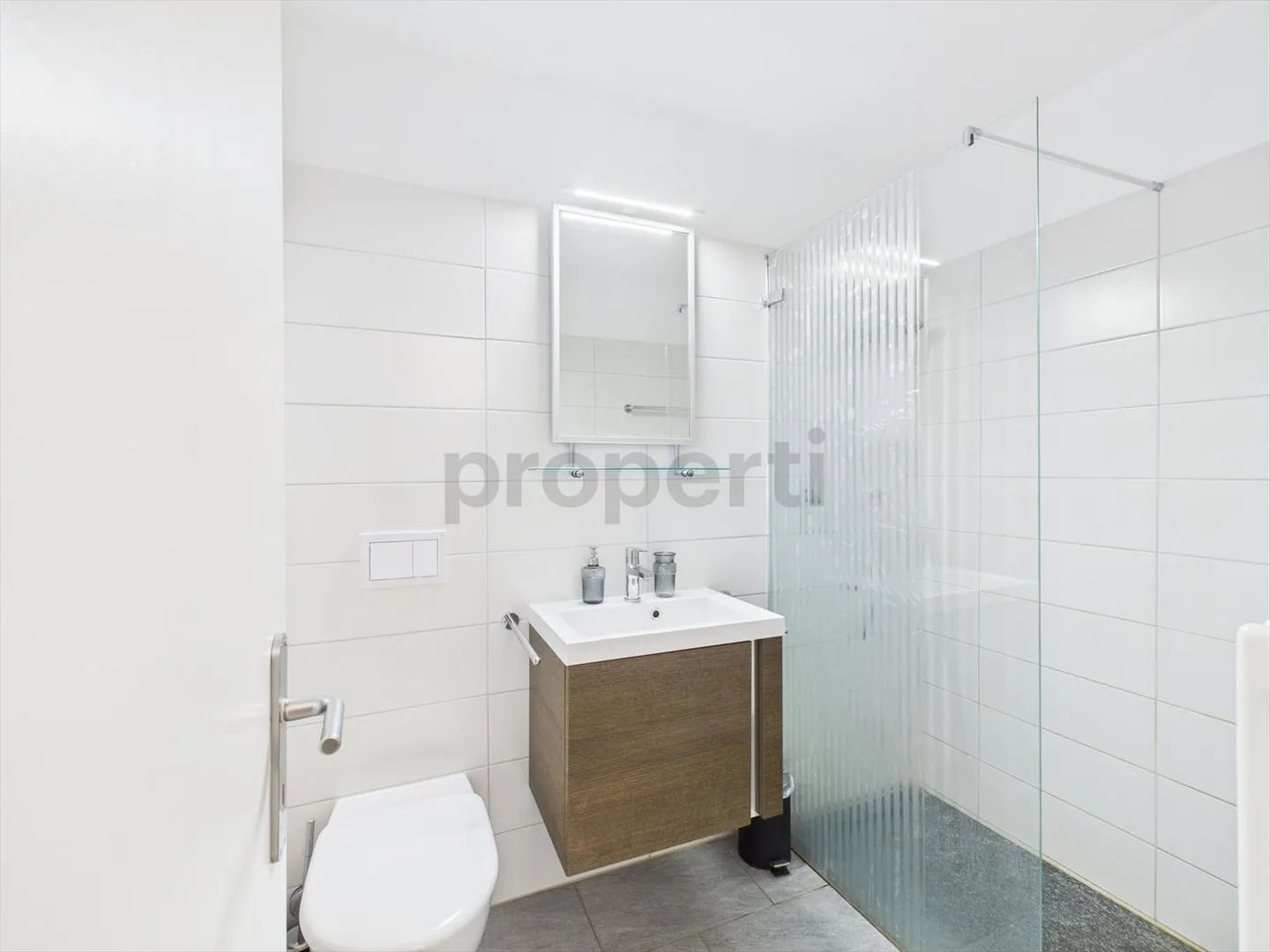 Charmante Studiowohnung mit traumhafter Aussicht in Ascona (befrist... - Foto 8 von 11