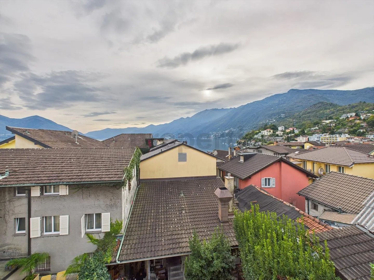 Charmante Studiowohnung mit traumhafter Aussicht in Ascona (befrist... - Foto 9 von 11