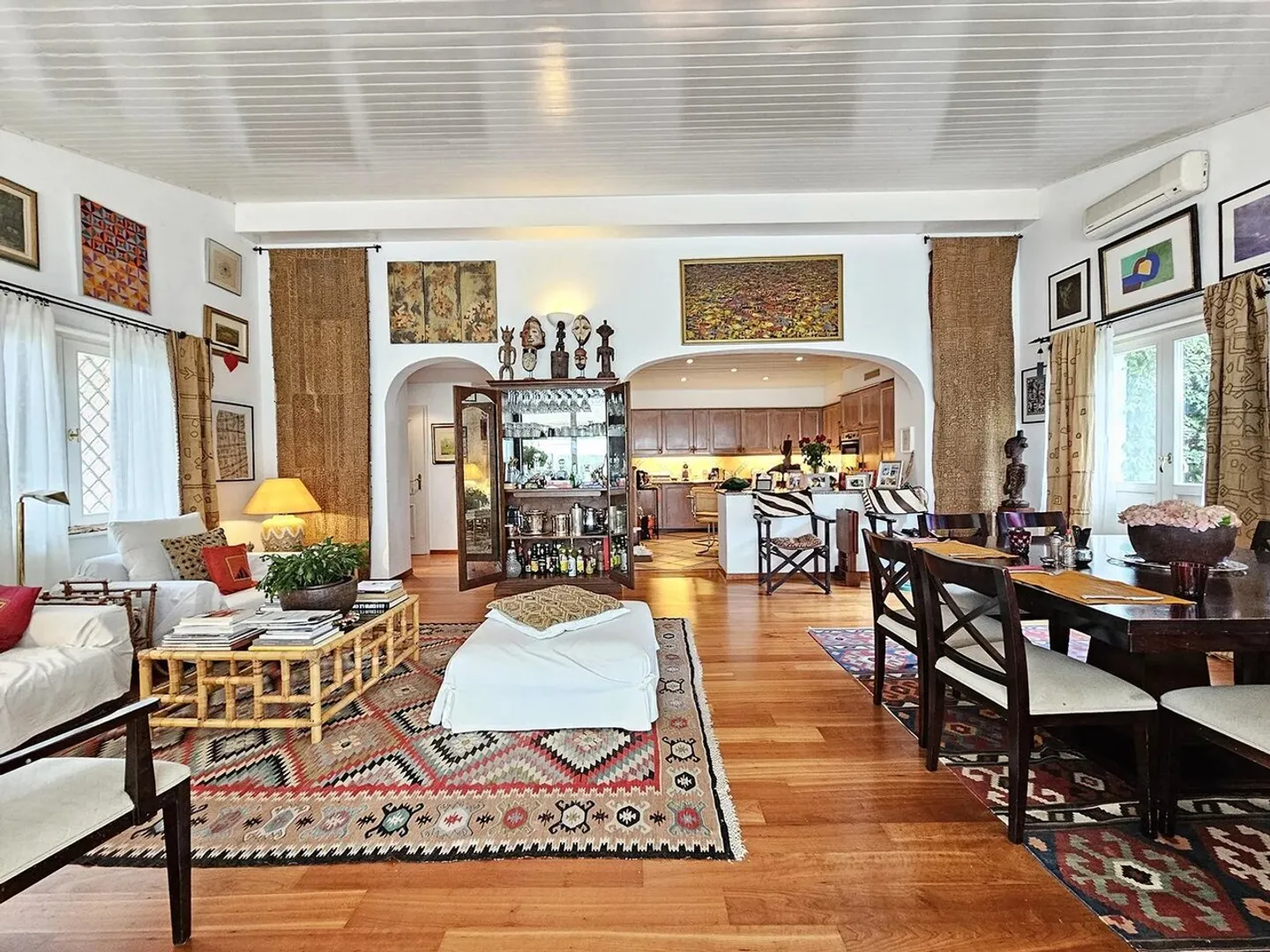Charming Semi-Detached Villa - Photo 5 of 10