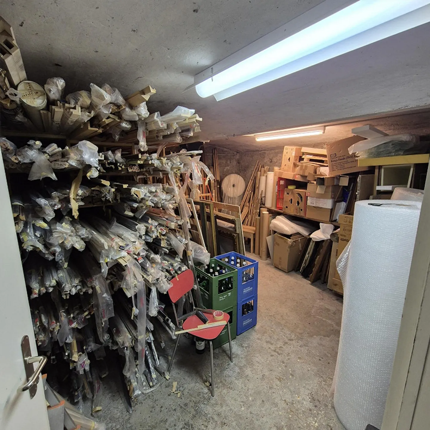 Spazio commerciale angolare situato in posizione centrale - Foto 4 di 4