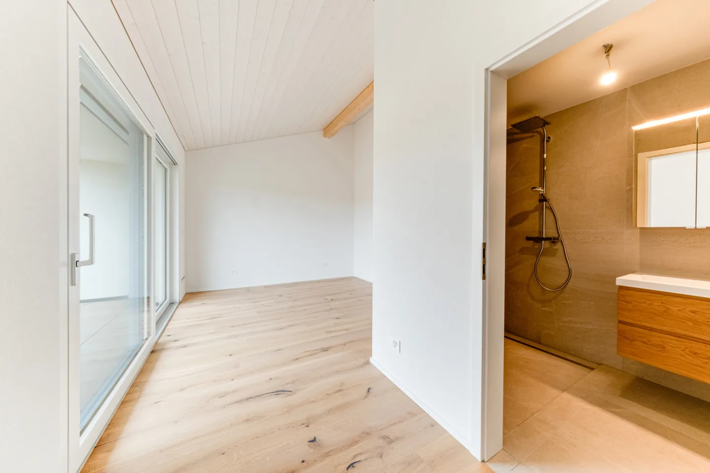 ZU VERKAUFEN – Herrliche moderne Villa in Villariaz - Foto 8 von 13