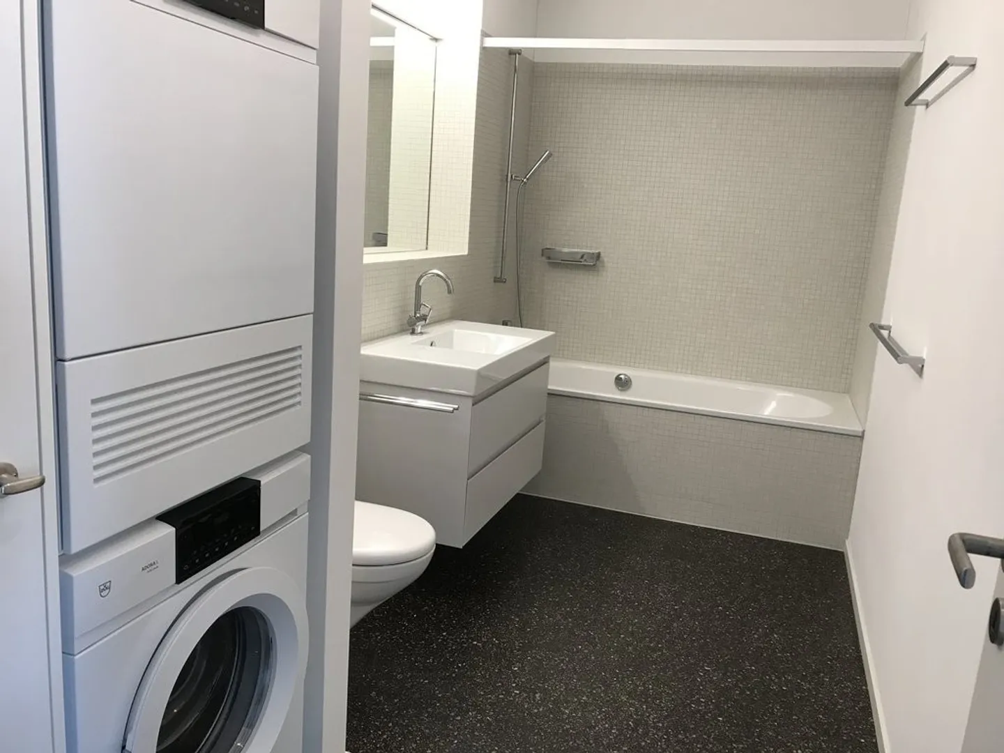 Appartamento moderno di 2,5 stanze in posizione centrale - Foto 5 di 5