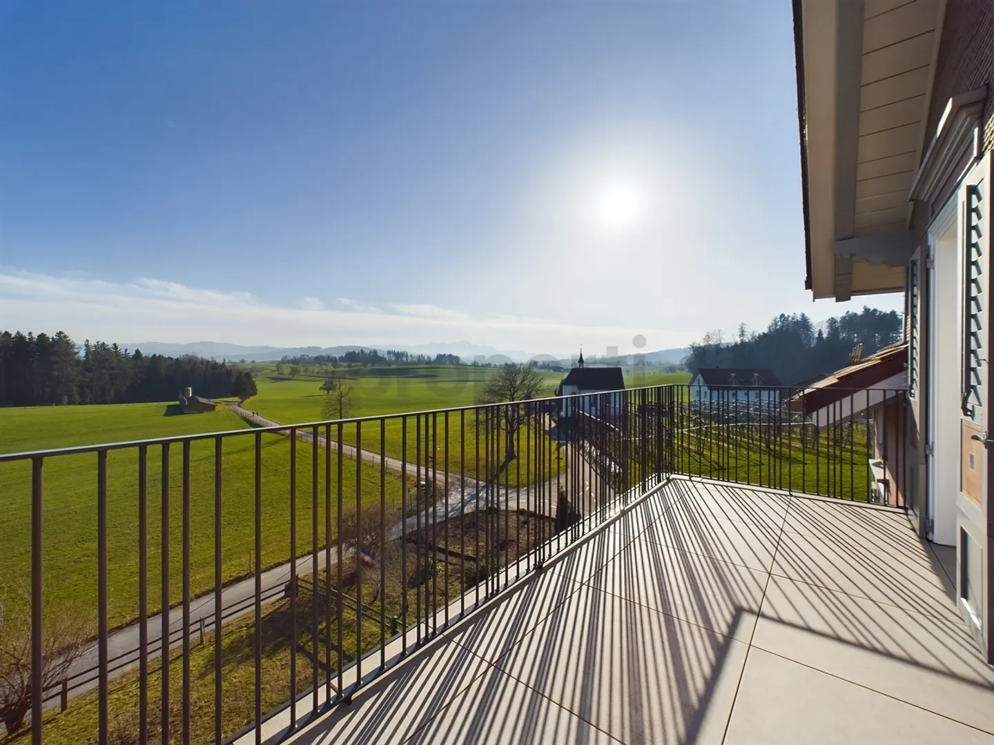 Gemütliche 4.5-Zimmer Wohnung in Lömmenschwil mit Seeblick - Foto 1 von 10