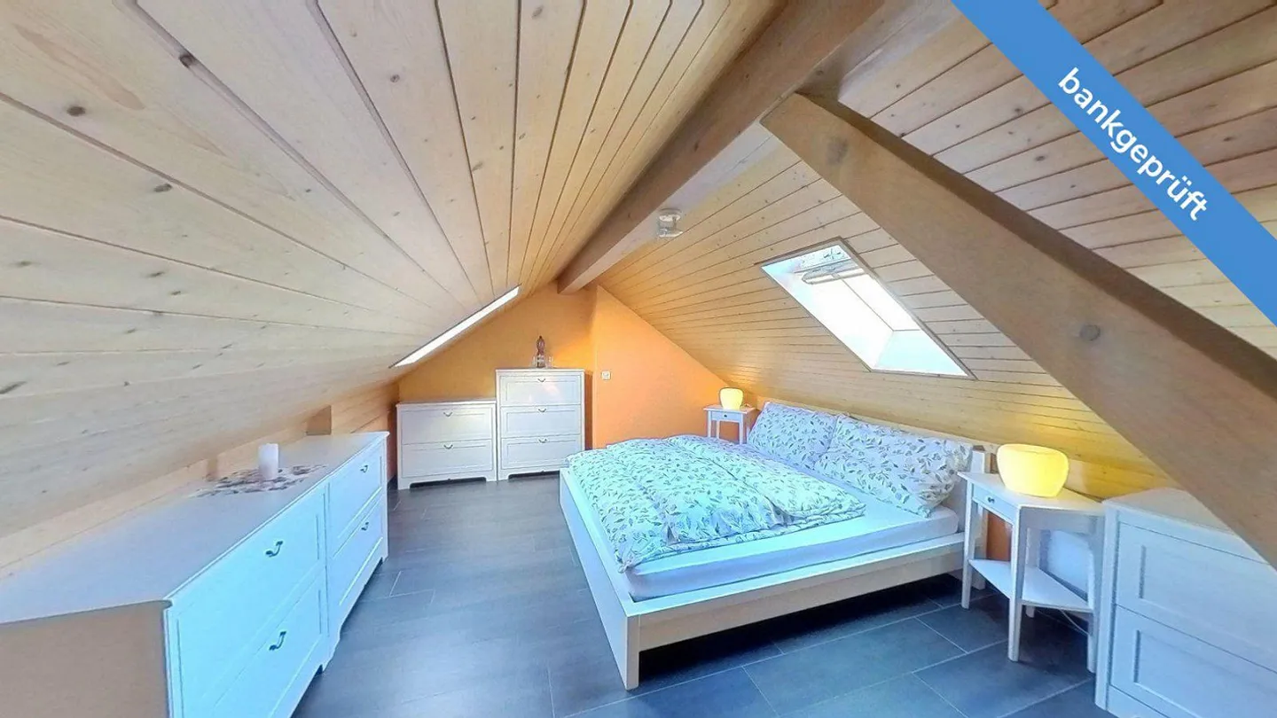 AgentSelly - 2.5-Zi-Wohnung mit ausgebautem Dachstock - Foto 4 von 13