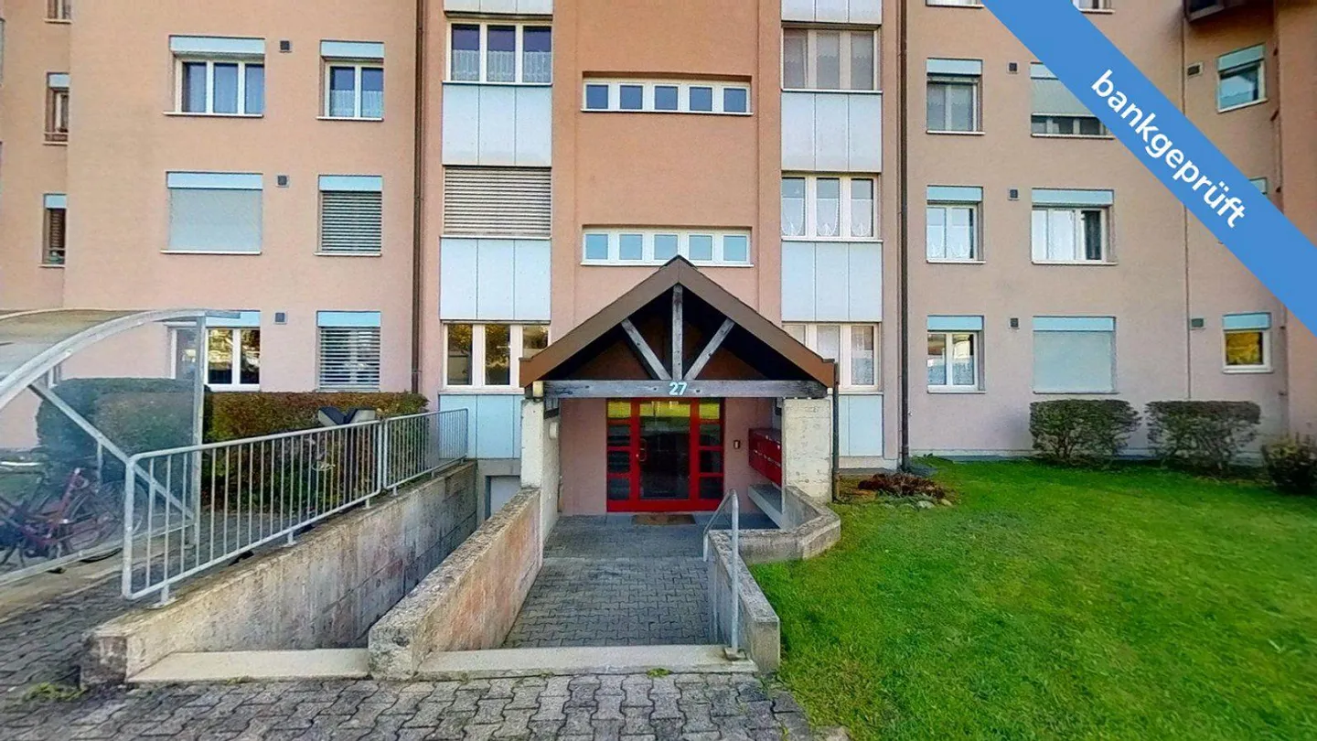 AgentSelly - 2.5-Zi-Wohnung mit ausgebautem Dachstock - Foto 12 von 13