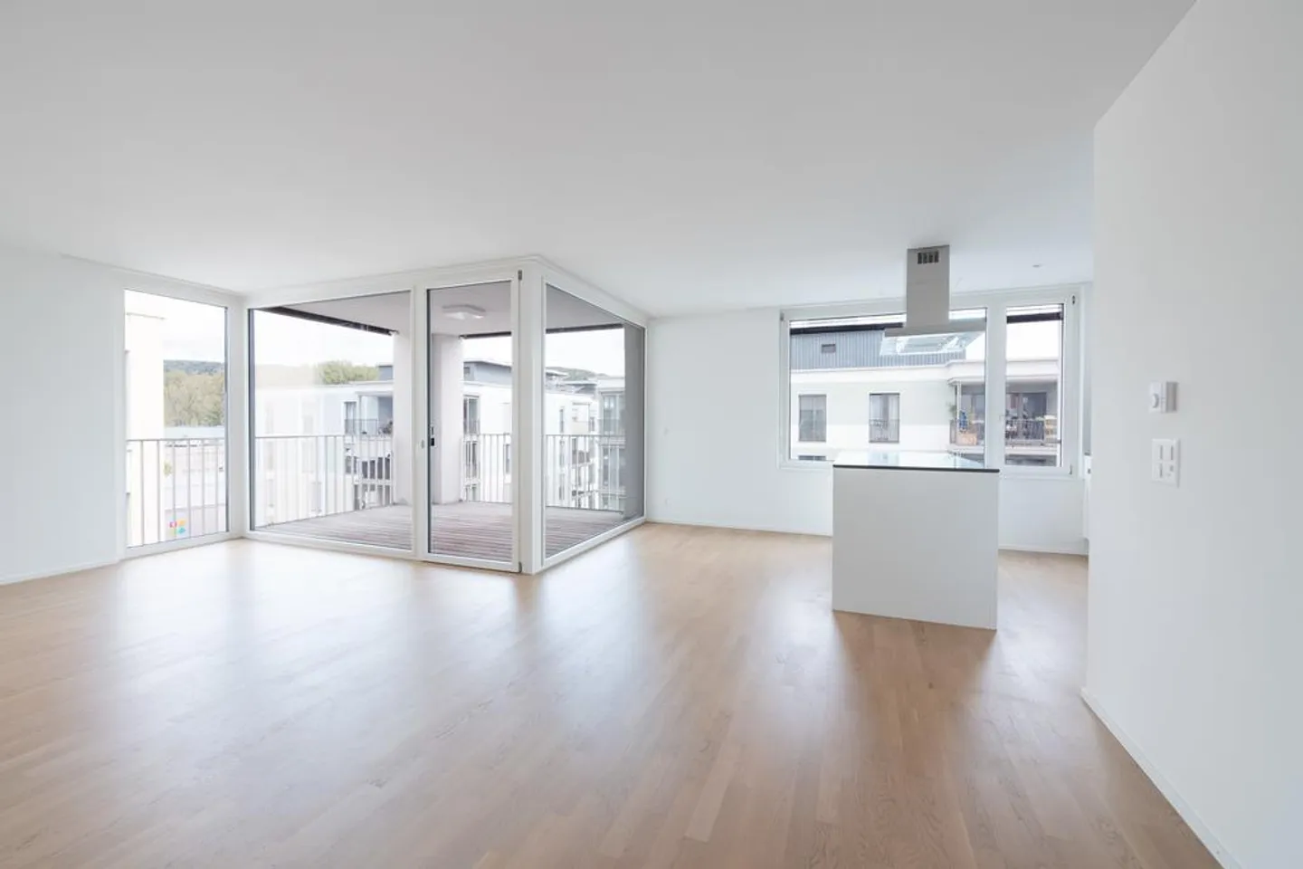 Moderne Wohnung im Zypressenhof - Foto 3 von 8