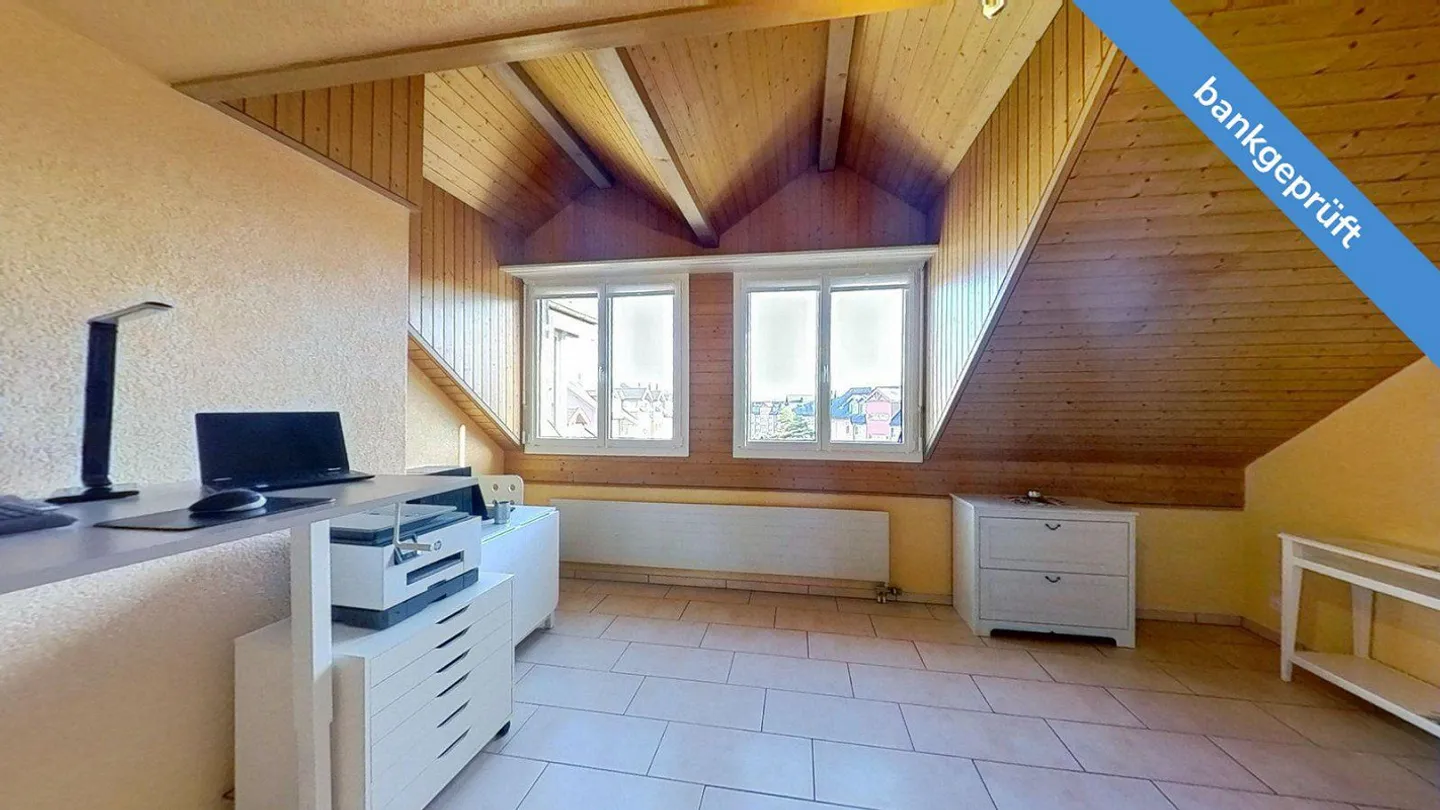 AgentSelly - 2.5-Zi-Wohnung mit ausgebautem Dachstock - Foto 5 von 13
