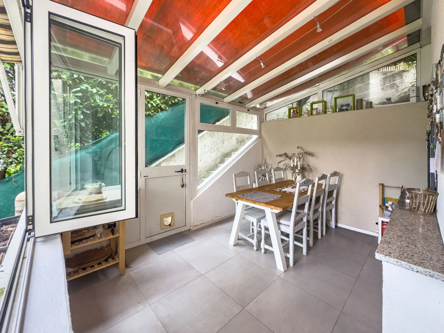Casa gemella vista lago con giardino a Bissone - Foto 5 di 11