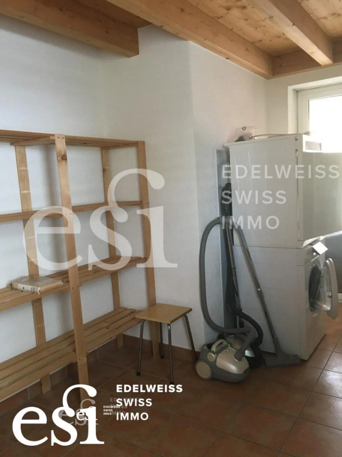 For rent, nice 2.5 rooms with mezzanine in villa in Muraz - Photo 10 of 10