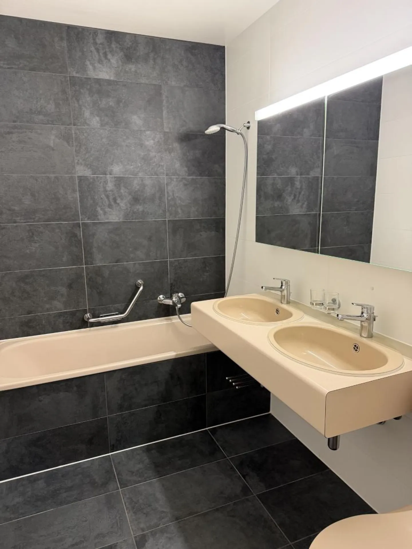 Appartement Charmant à La Tour-de-Peilz - Photo 4 sur 8