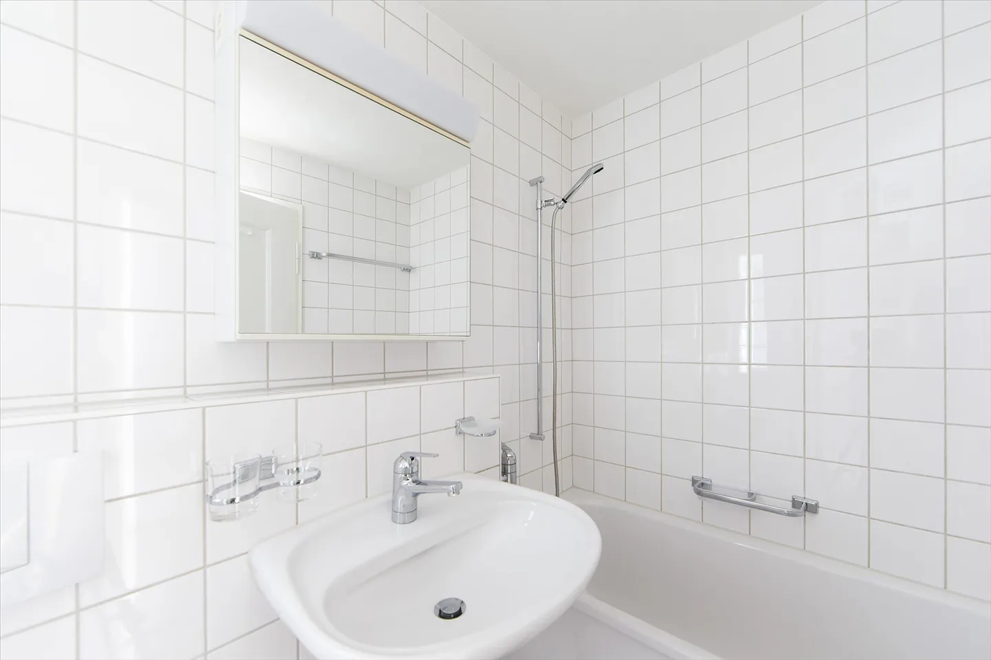 Apartment for rent - Photo 4 of 8