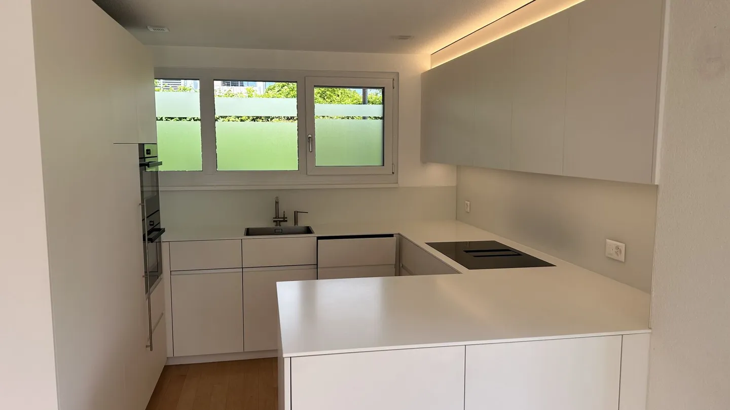 Bellissima Casa Familiare Semi-Indipendente - Foto 5 di 33