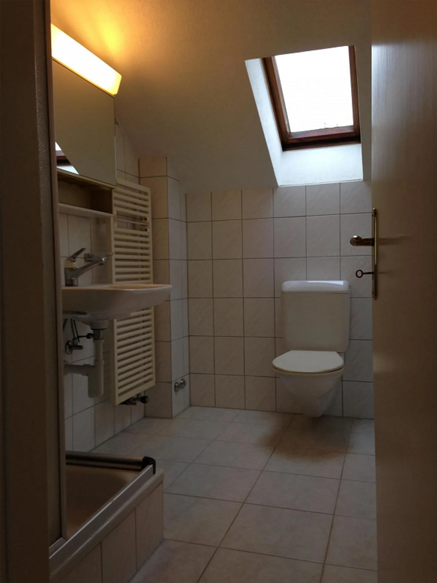 Charmante 1,5 Zimmer Loft in einer Dachwohnung / 2. Stock - Foto 1 von 6