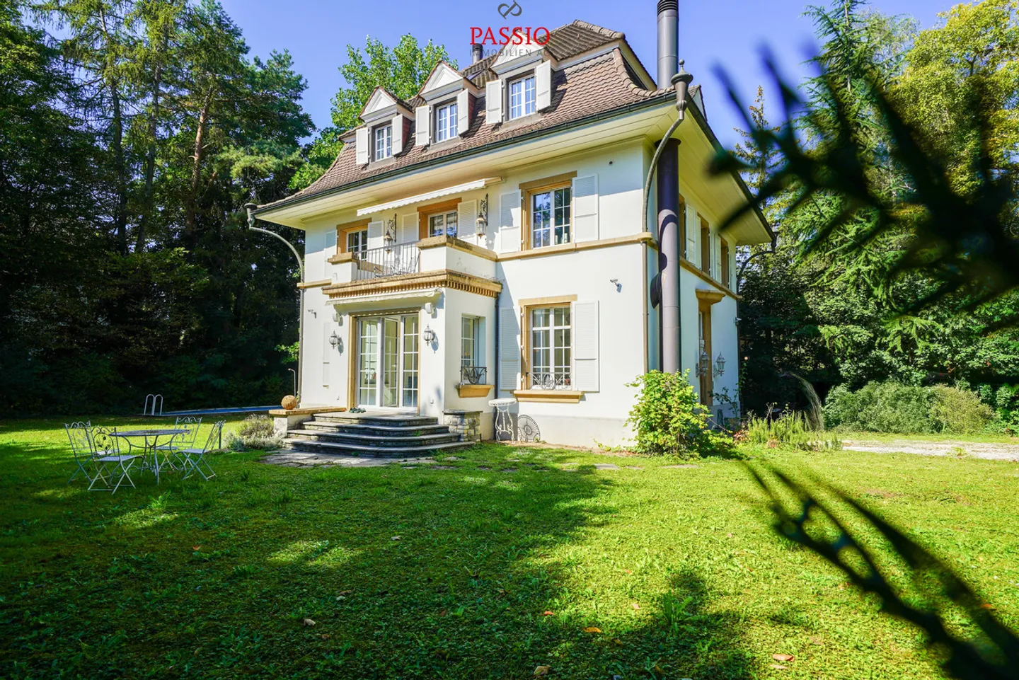 Vivere maestoso a Biel: Casa unifamiliare di lusso con 9,5 stanze - Foto 1 di 17