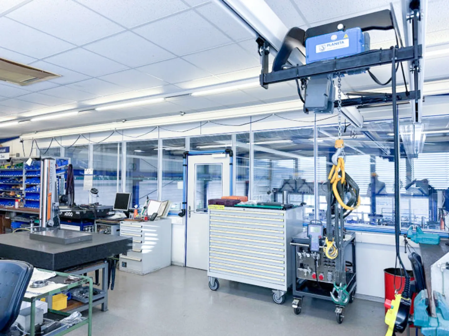 TOP POSTO DI LAVORO IN UNA POSIZIONE IDEALE - Foto 1 di 8