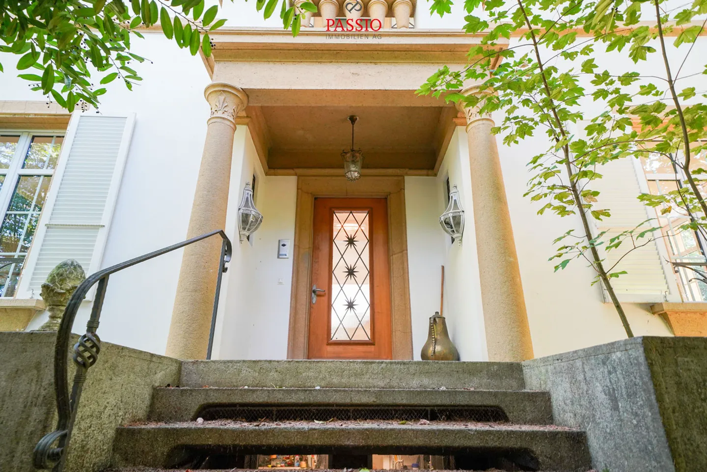Vivere maestoso a Biel: Casa unifamiliare di lusso con 9,5 stanze - Foto 13 di 17