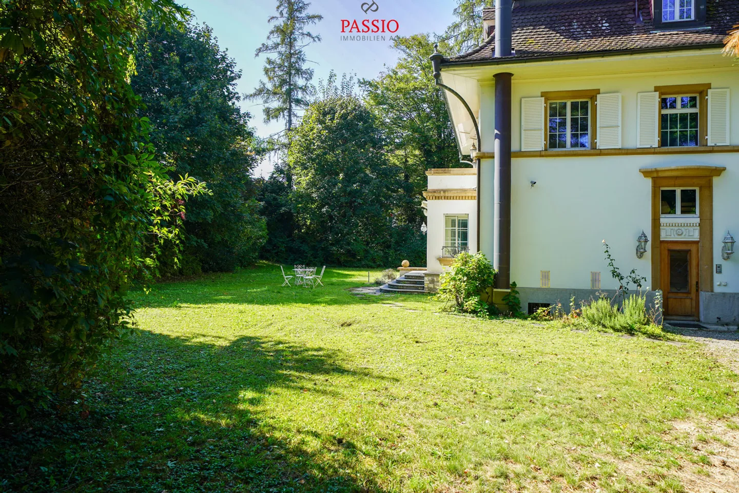 Vivere maestoso a Biel: Casa unifamiliare di lusso con 9,5 stanze - Foto 16 di 17