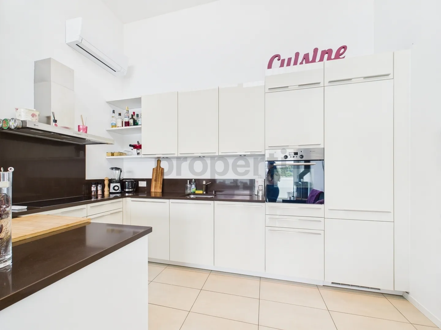 «Elegante villa a Bissone con accesso diretto al Lago di Lugano» - Foto 5 di 13