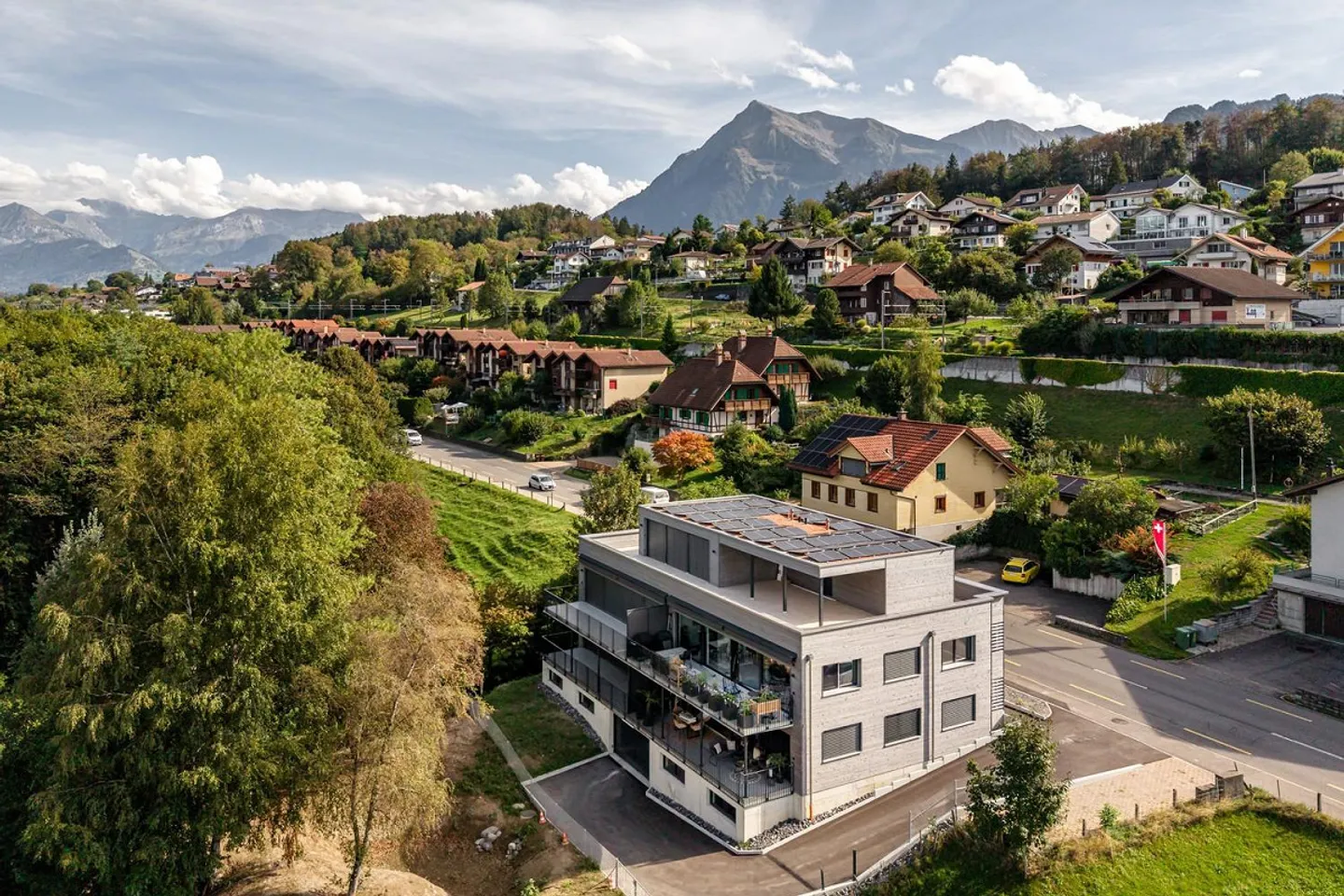 Appartamento nuovo di 3,5 locali (1° piano) a Gwatt - Foto 1 di 13