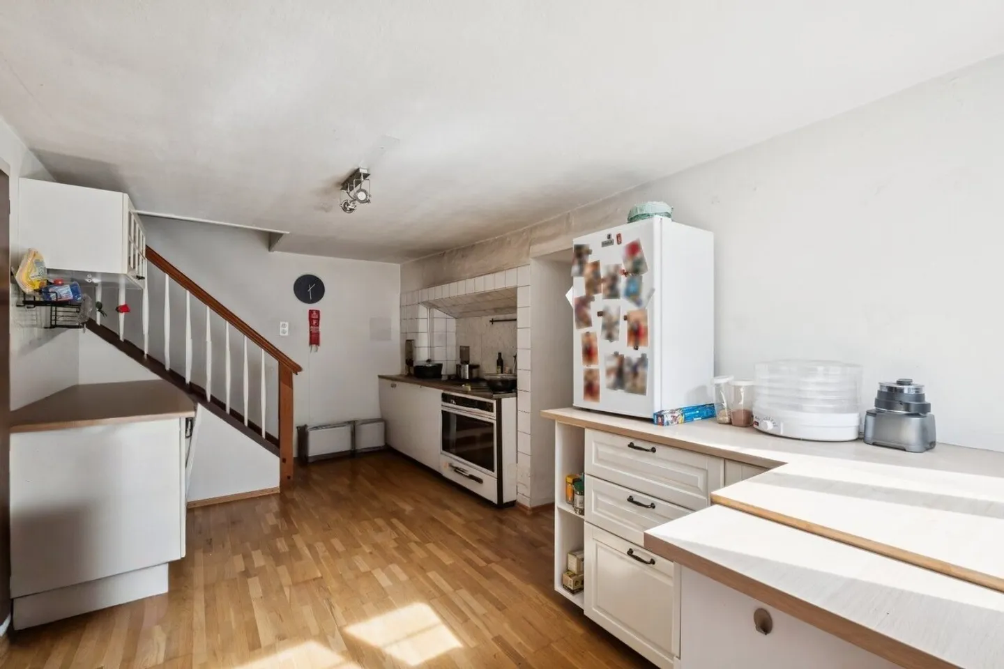 Charmantes Eckhaus mit Potenzial - Foto 2 von 6