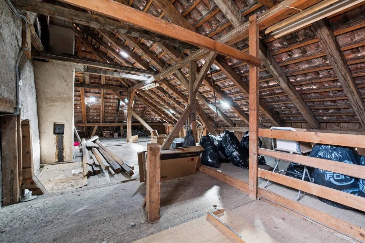 Charmantes Eckhaus mit Potenzial - Foto 5 von 6