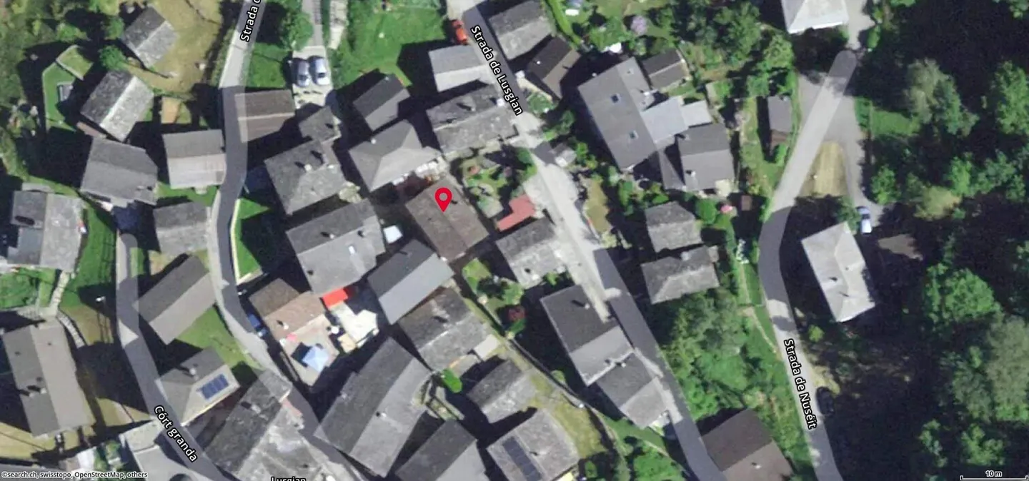 Maison de village 4 1/2 pièces avec jardin dans un emplacement très beau / C... - Photo 35 sur 36